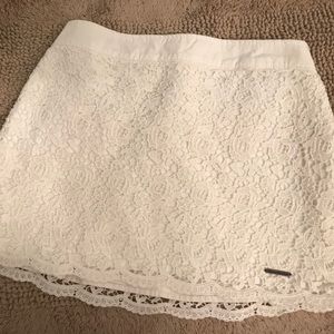 NWT Abercrombie White Cutout/Lace Mini Skirt